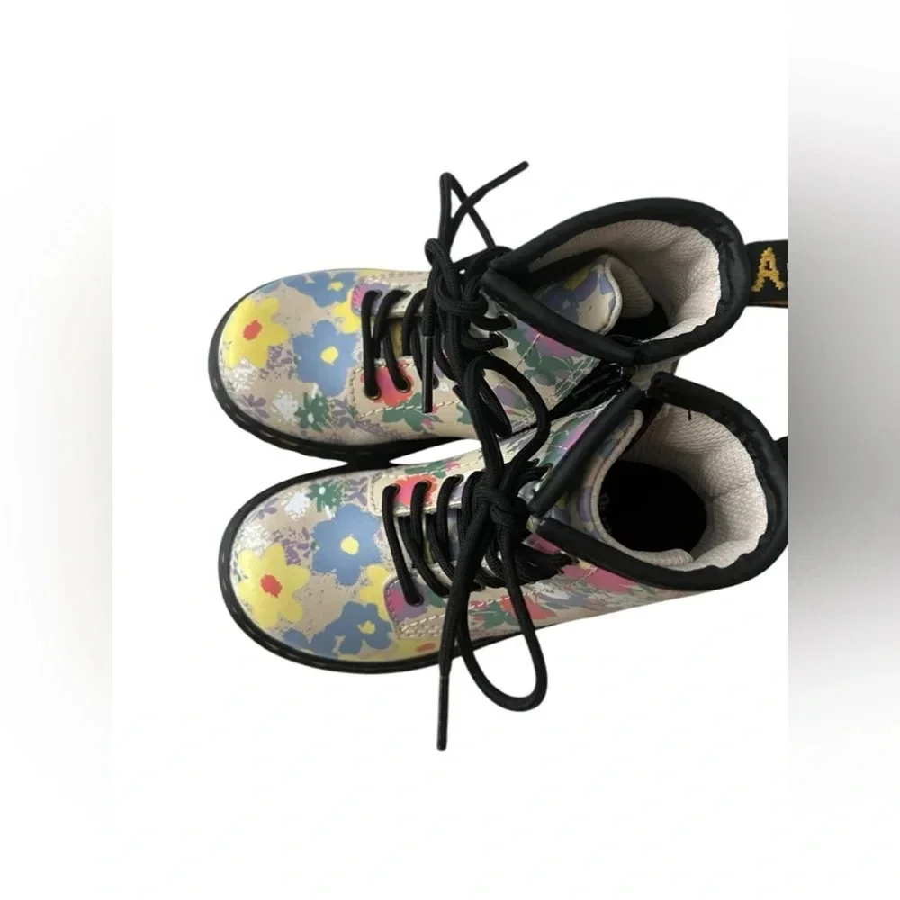 NWOB Dr. Martens Youth Pascal Floral Mashup Backband Boots c8